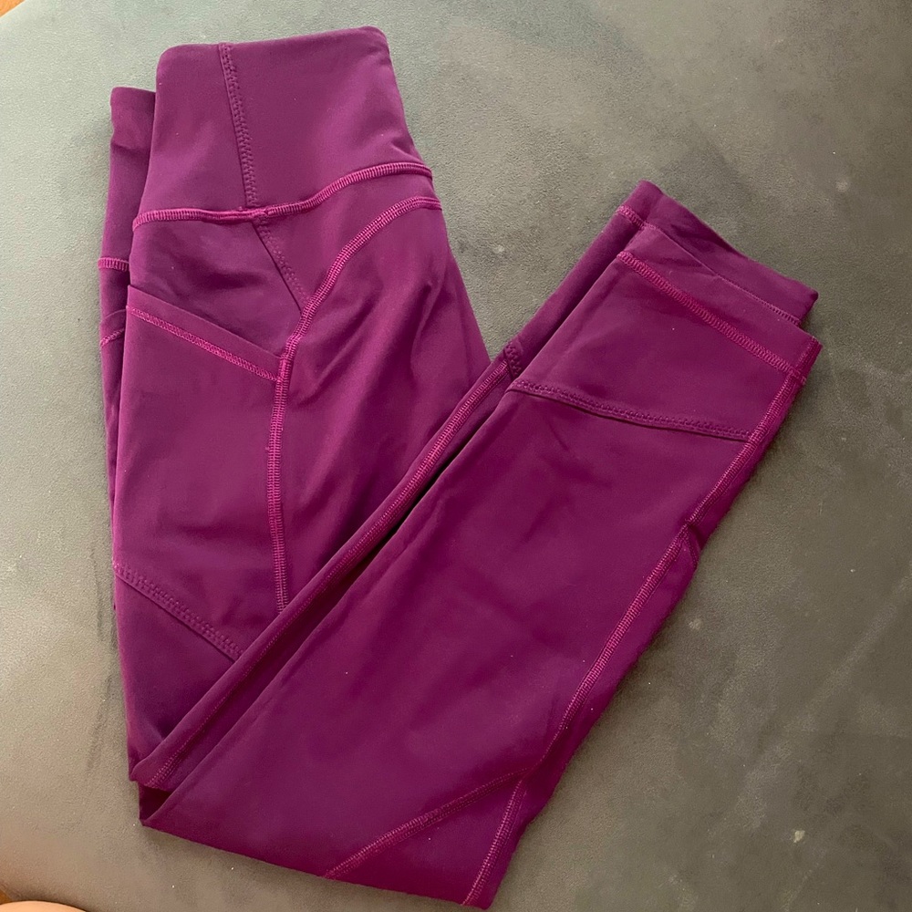 Lululemon all the right places crop